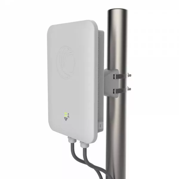 Cambium cnPilot E502S Outdoor (PL-502S000A-RW) - Двухдиапазонная (2.4+5ГГц) точка доступа уличного исполнения 802.11ac с секторной 30° антенной